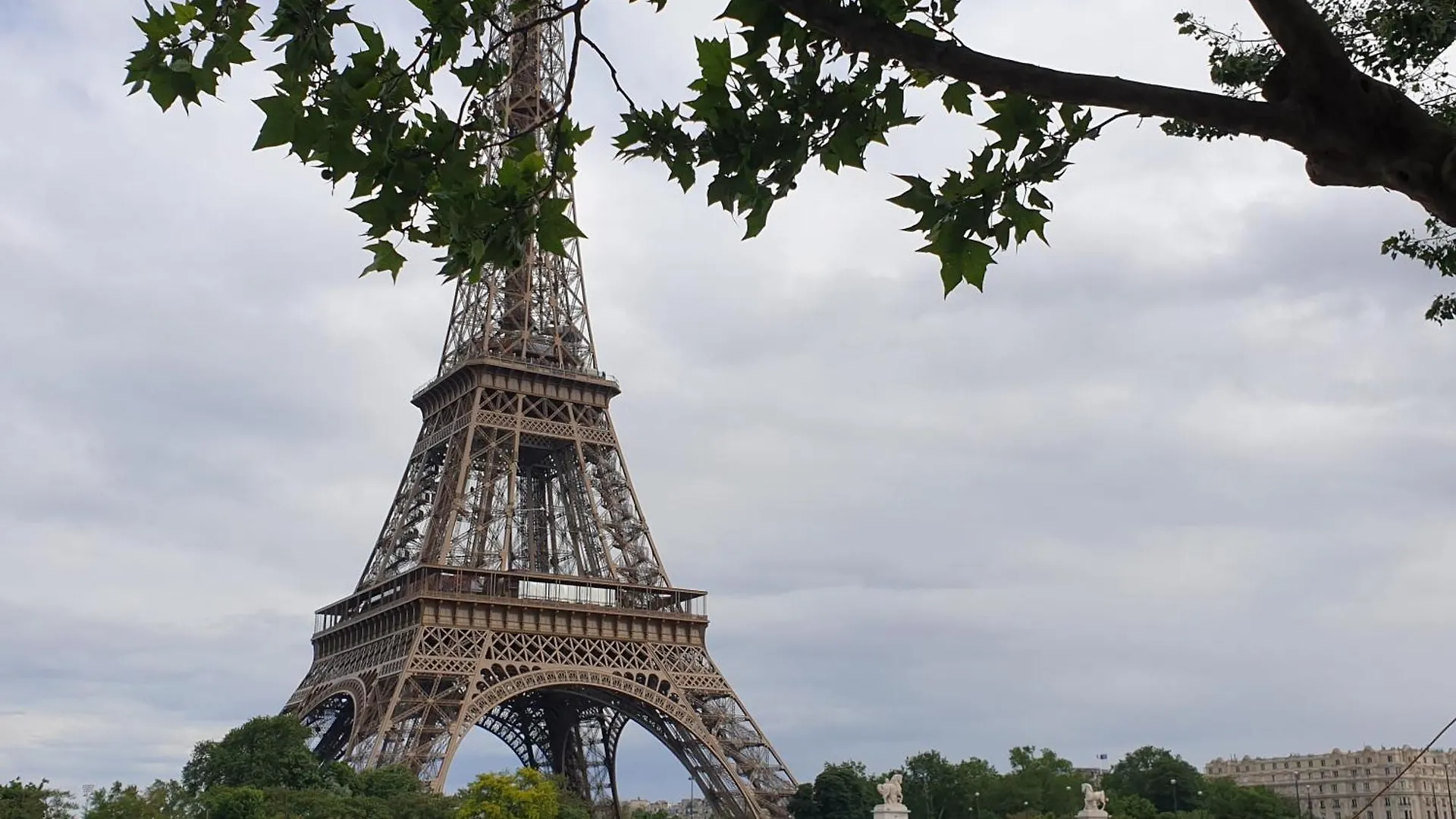 Eiffel Tower Trocadero Apartment *